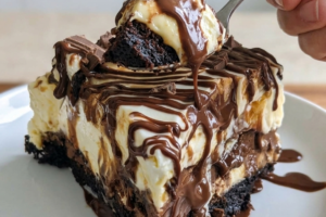Hot Fudge Sundae Brownie Cheesecake