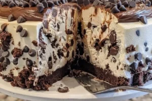 The Ultimate Ice Cream Cookie Cake