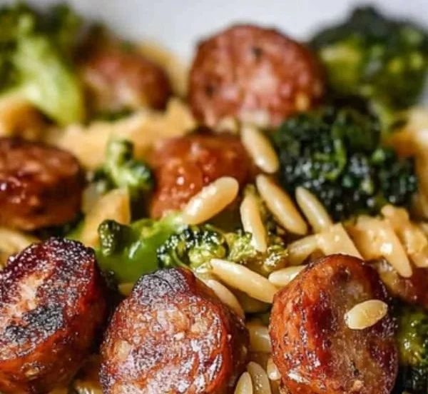 Creamy Orzo with Chicken Sausage and Broccoli