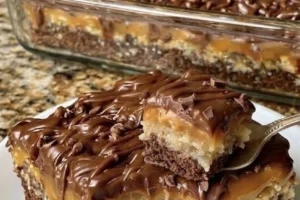 4-Ingredient Caramel Pretzel Bars