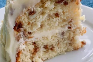 My favorite cake recipe for birthdays with a scrumptious look